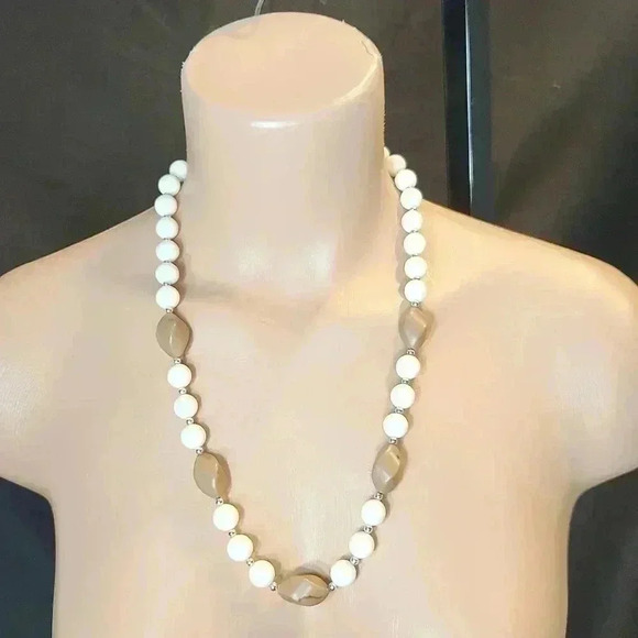 Vintage Tan and Brown Stone Necklace - Picture 1 of 6